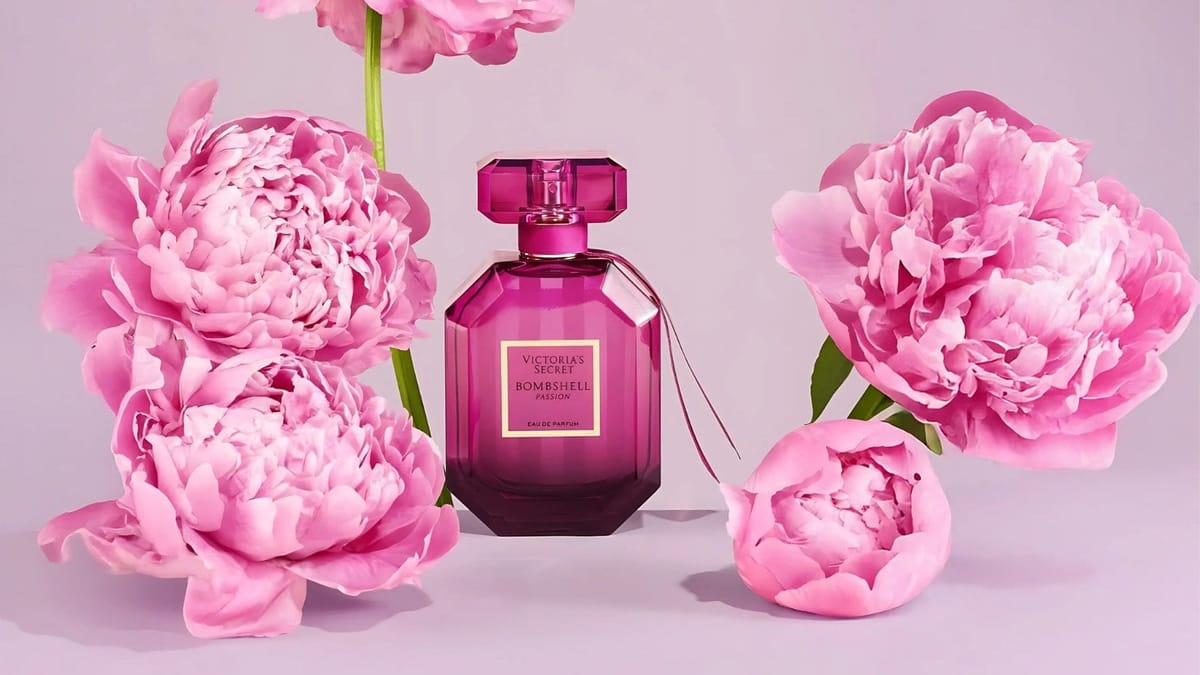 Victoria's Secret Bombshell Passion EDP Feature image
