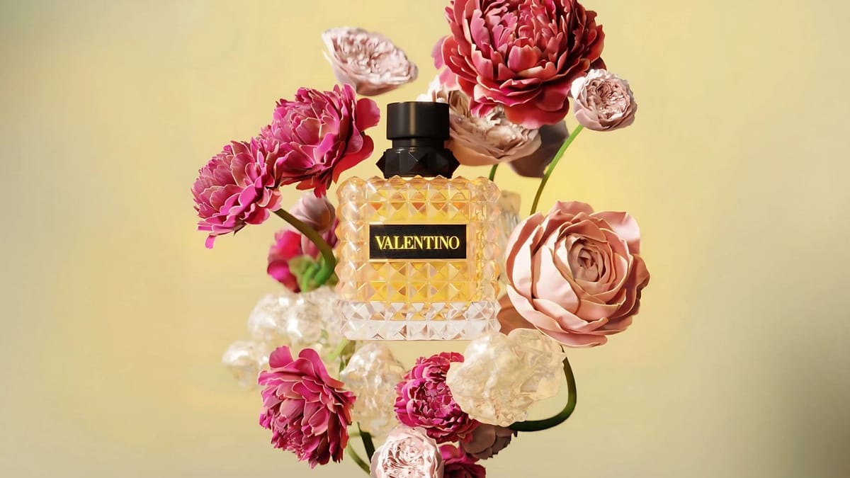 Valentino Donna Born in Roma Yellow Dream EDP Feature image