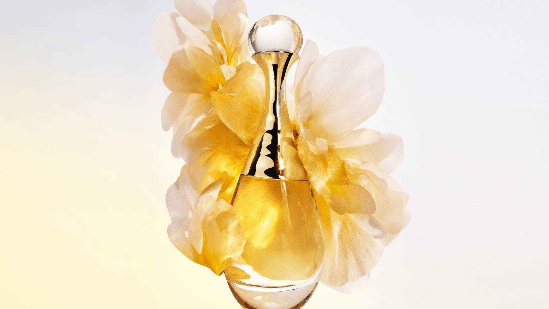 Christian Dior's J'adore L'Or Essence De Parfum Feature image