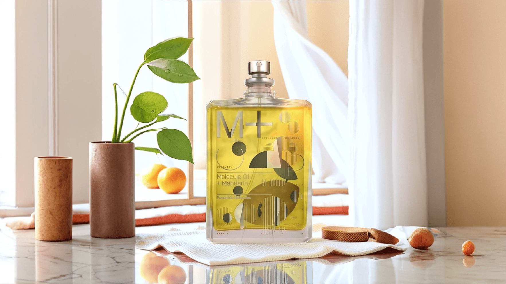 Escentric Molecules Molecule 01 + Mandarin EDP Feature image