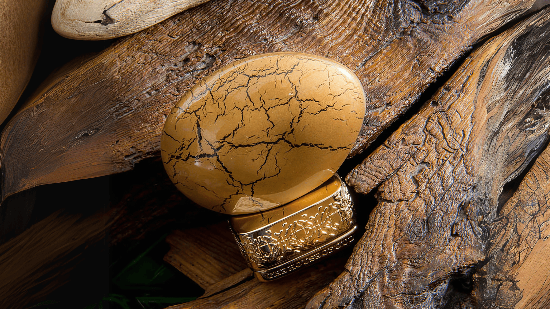 The House of Oud Golden Powder EDP Post image