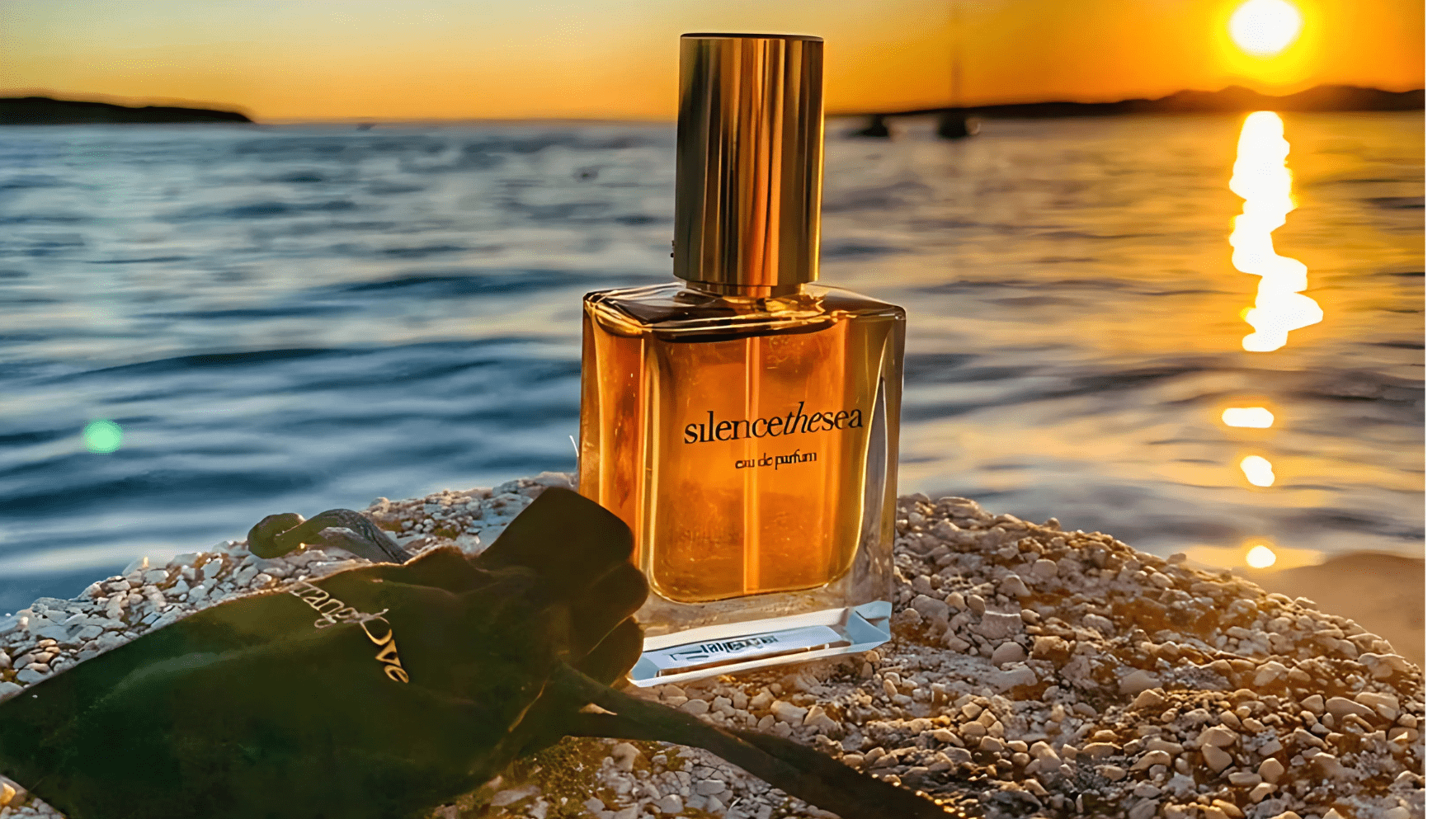 Strangelove Silence The Sea Parfum Feature image